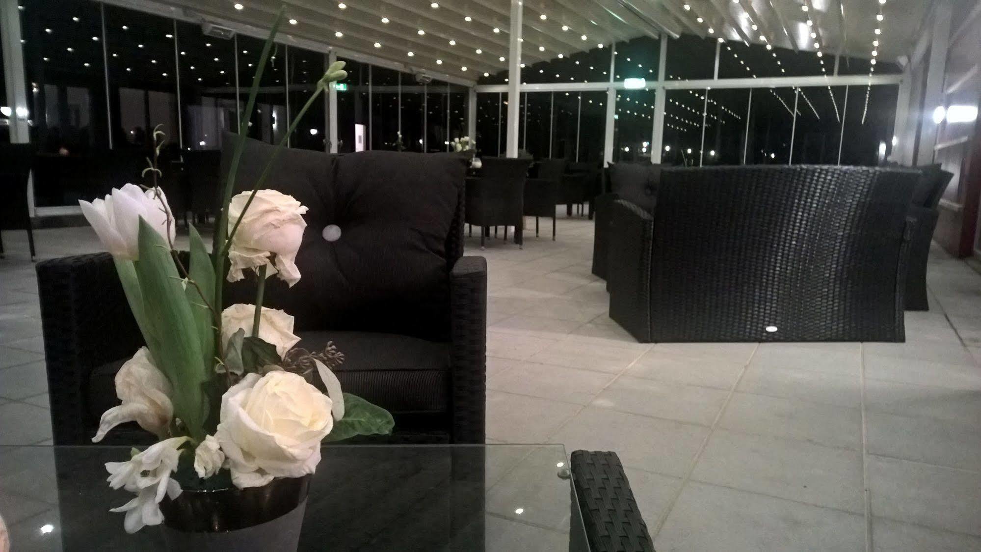 Hotel Falster นีเคอปิงเฟลสเตอร์ ภายนอก รูปภาพ