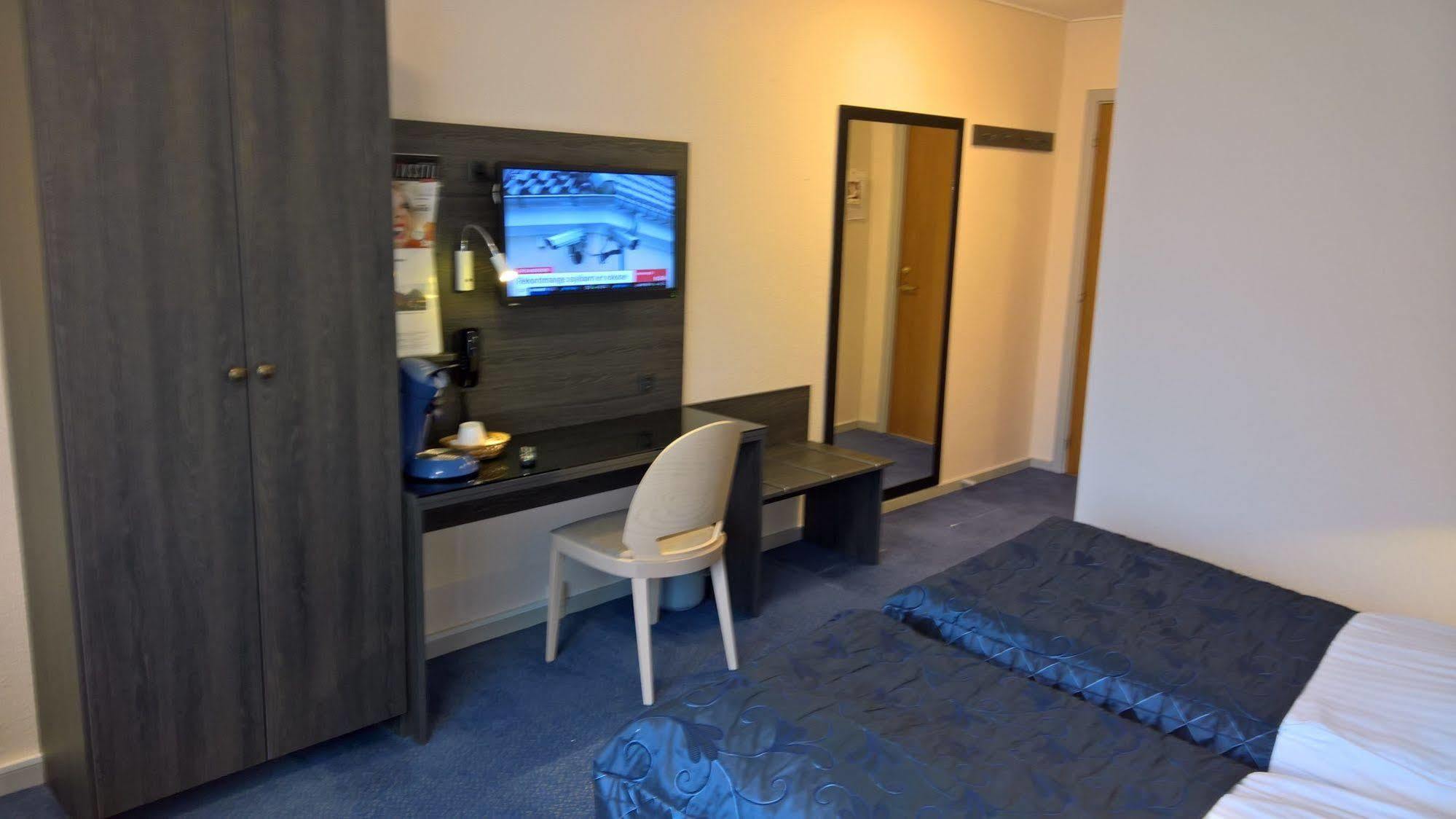 Hotel Falster นีเคอปิงเฟลสเตอร์ ภายนอก รูปภาพ